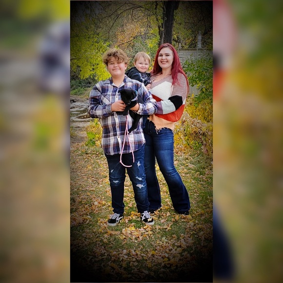 Meet your Posher, Bre - Picture 2 of 8